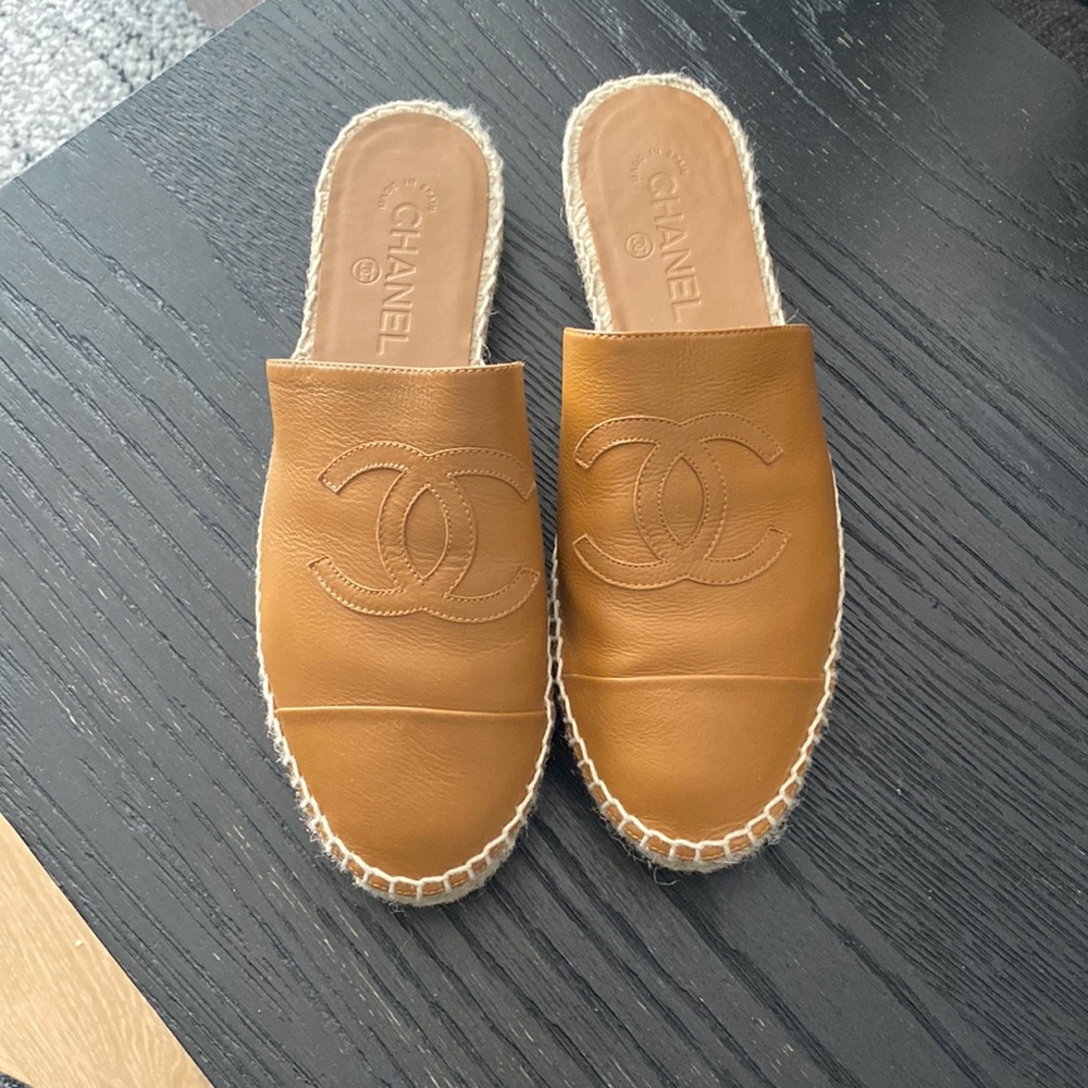Chanel 20A collection espadrille mules size 40